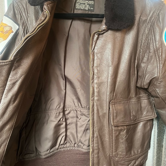 ⊹ Vintage Prowler Bomber ⊹ - Picture 14 of 16